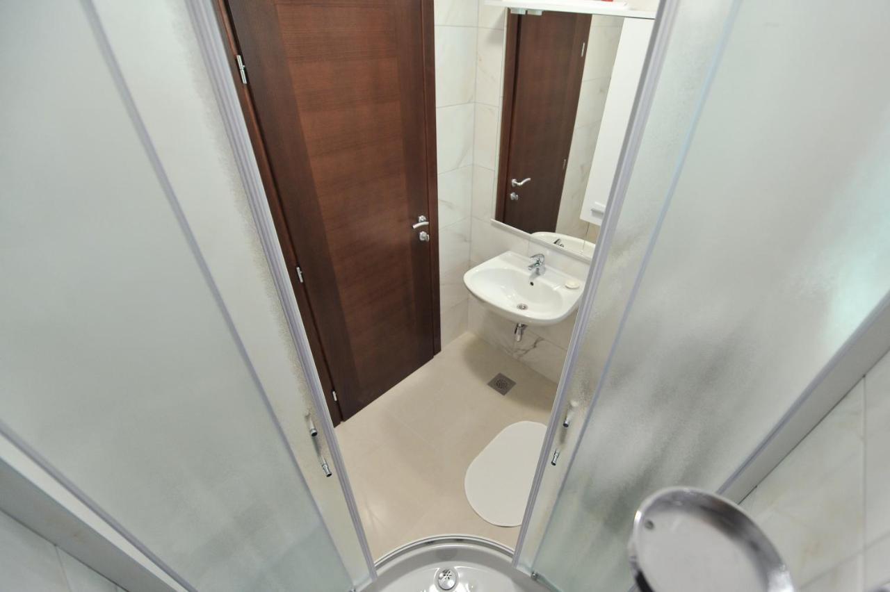 Apartmani Peric 1 Meka Draga Obrovac Exterior photo